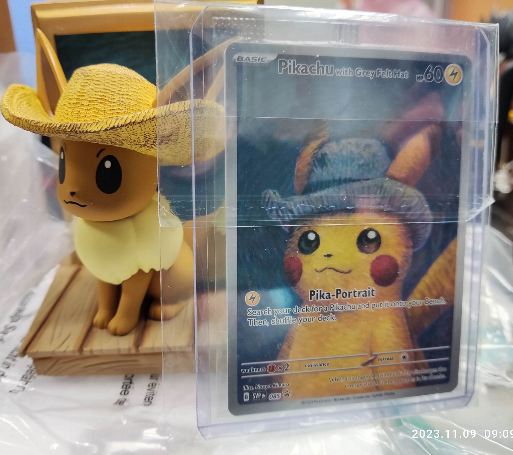 梵谷皮卡丘特典卡+伊布模型